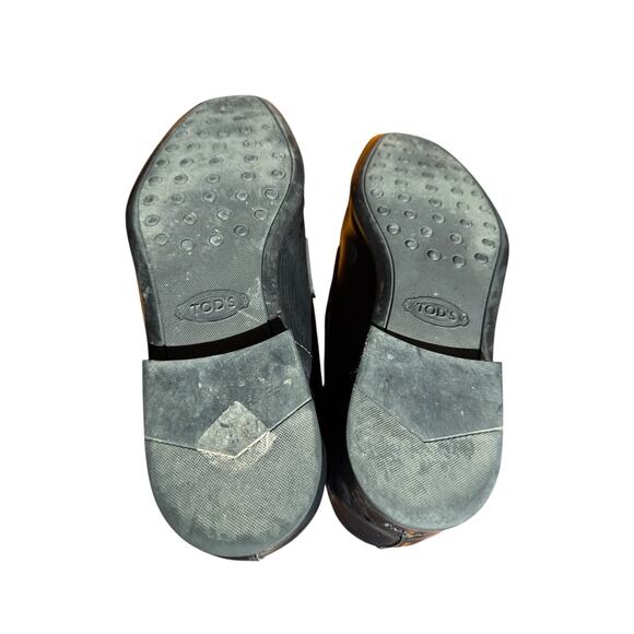 Tod\'s Black Leather Loafers